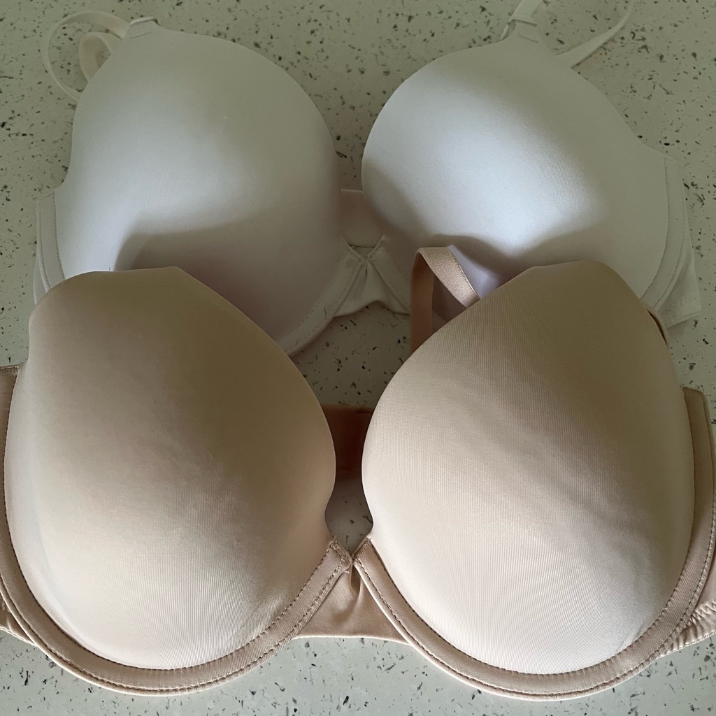 Victoria's Secret/Pink White And Tan Bra Duo